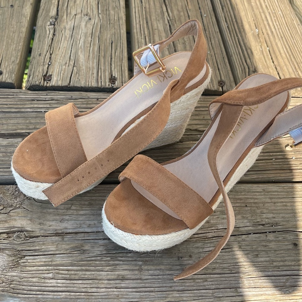 Shoes sandals